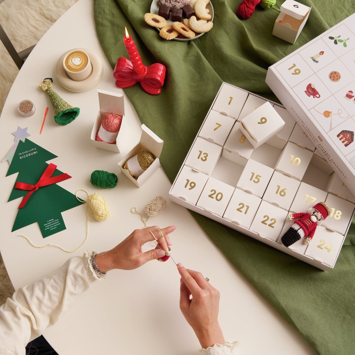 Rico Design Ricorumi Adventskalender Weihnachtsmarkt