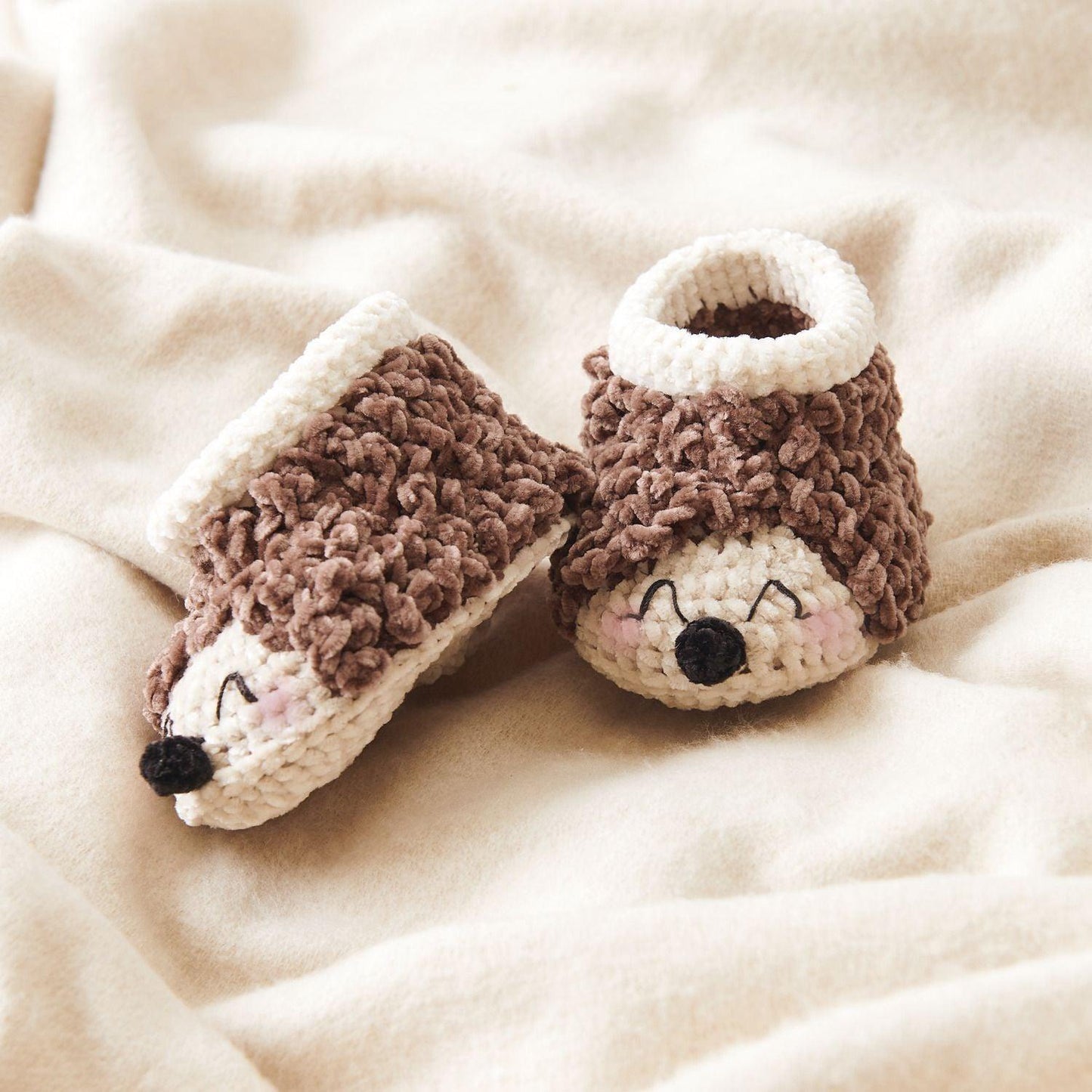Rico Design Ricorumi Häkelset Baby Booties Igel - Craftguru